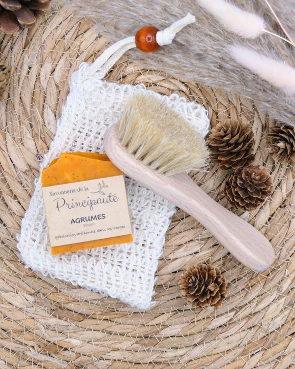 brosse-à-visage-04 brosse-à-visage-04